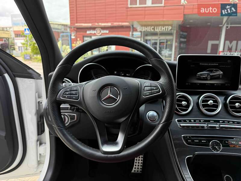 Седан Mercedes-Benz C-Class 2018 в Львове