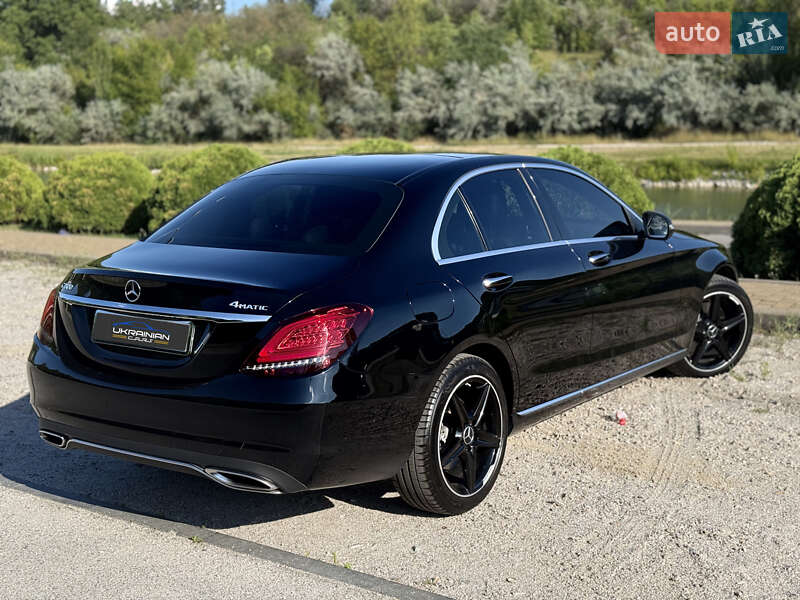 Седан Mercedes-Benz C-Class 2017 в Дніпрі