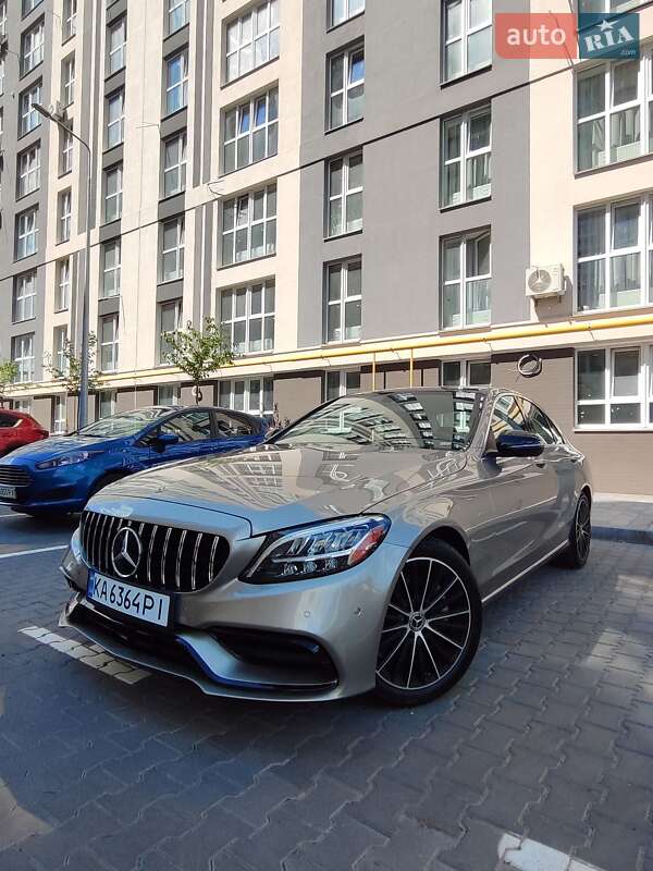 Седан Mercedes-Benz C-Class 2019 в Києві