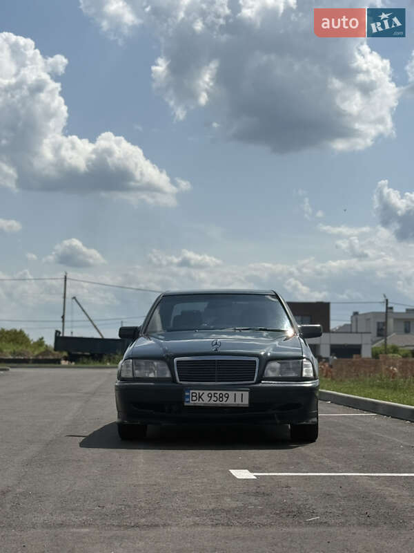 Седан Mercedes-Benz C-Class 1998 в Рівному