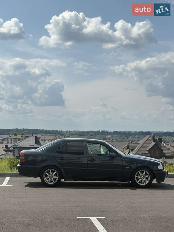 Седан Mercedes-Benz C-Class 1998 в Рівному