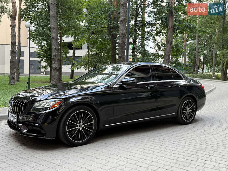 Седан Mercedes-Benz C-Class 2021 в Києві