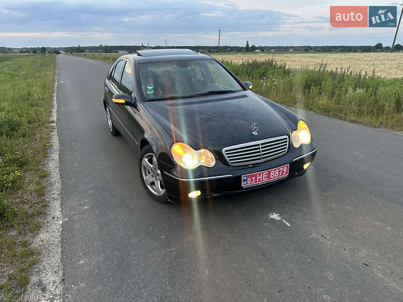 Седан Mercedes-Benz C-Class 2003 в Луцке