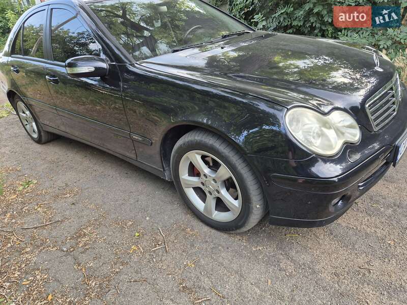 Седан Mercedes-Benz C-Class 2006 в Умані