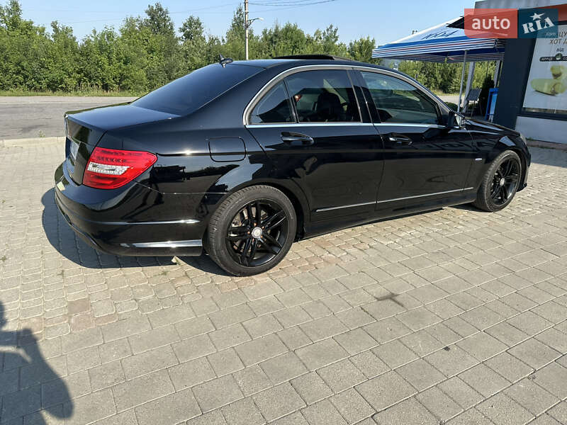 Седан Mercedes-Benz C-Class 2012 в Ивано-Франковске