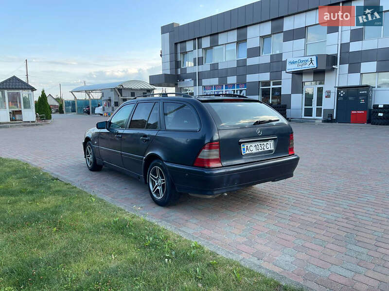 Універсал Mercedes-Benz C-Class 1998 в Сарнах