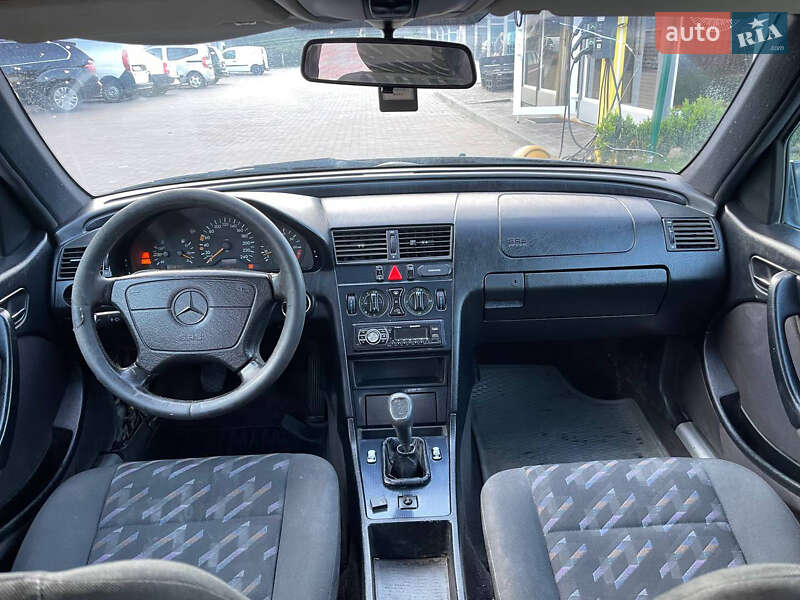 Універсал Mercedes-Benz C-Class 1998 в Сарнах