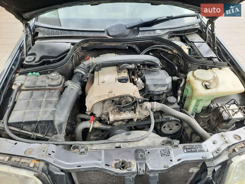 Седан Mercedes-Benz C-Class 1997 в Ирпене