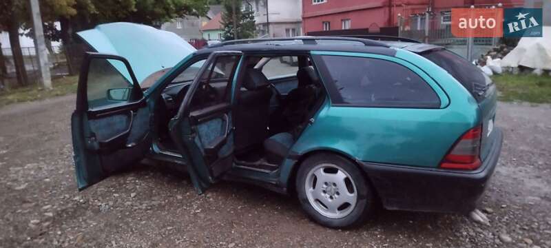 Універсал Mercedes-Benz C-Class 1996 в Чернівцях