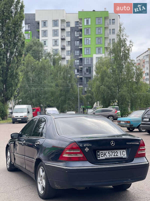 Седан Mercedes-Benz C-Class 2001 в Рівному