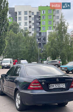 Седан Mercedes-Benz C-Class 2001 в 