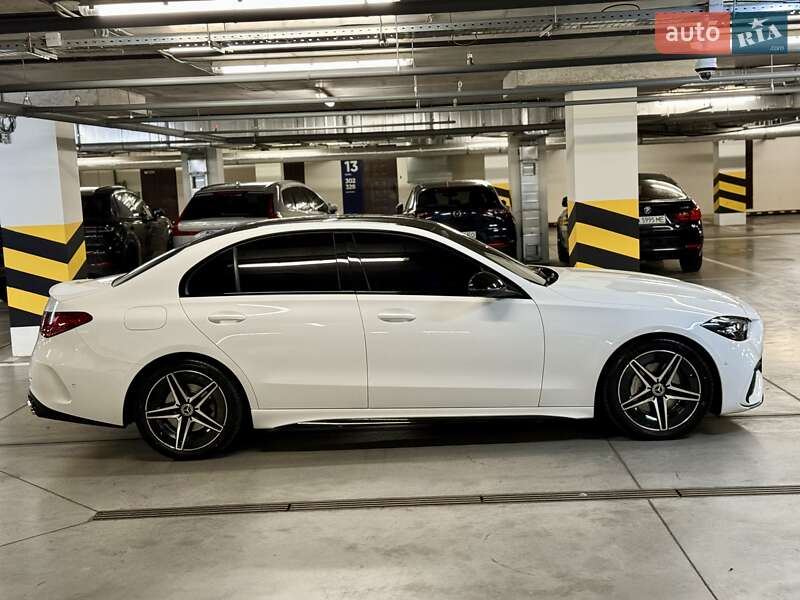 Седан Mercedes-Benz C-Class 2021 в Киеве