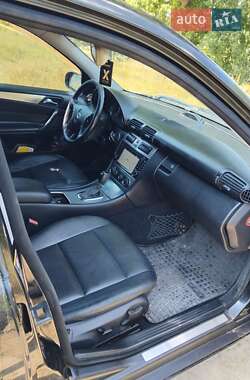Универсал Mercedes-Benz C-Class 2004 в 