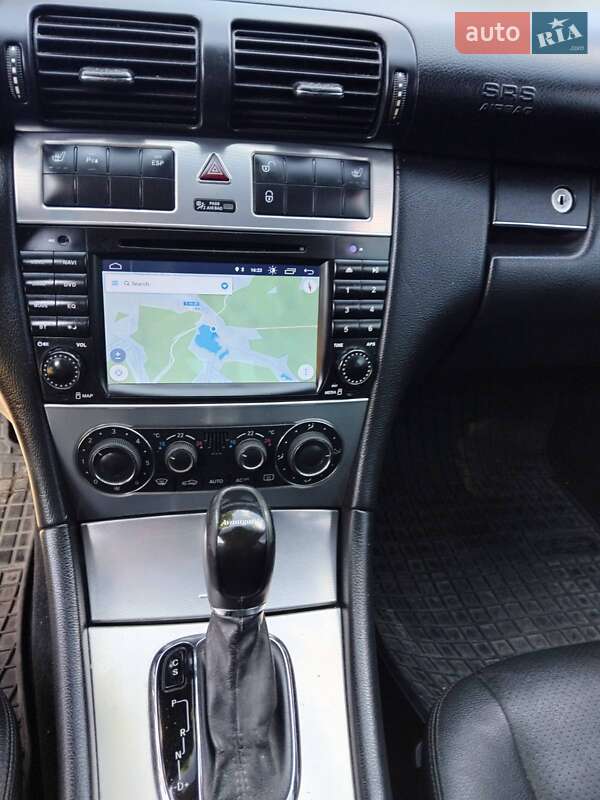 Универсал Mercedes-Benz C-Class 2004 в Львове