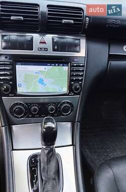 Универсал Mercedes-Benz C-Class 2004 в 