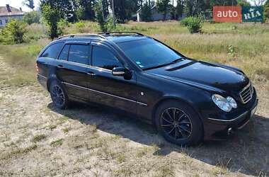 Универсал Mercedes-Benz C-Class 2004 в 