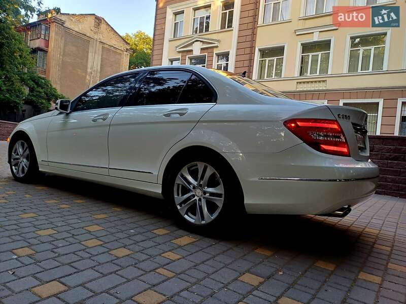 Седан Mercedes-Benz C-Class 2013 в Одесі