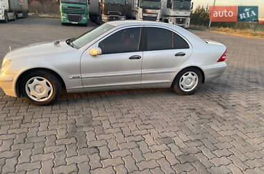 Седан Mercedes-Benz C-Class 2002 в 