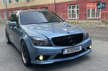 Седан Mercedes-Benz C-Class 2011 в 