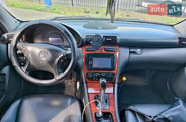 Седан Mercedes-Benz C-Class 2004 в 