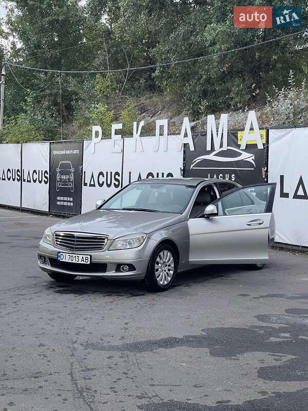 Седан Mercedes-Benz C-Class 2008 в Києві