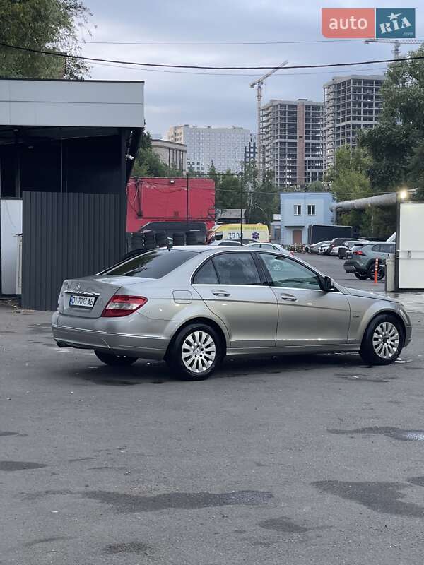 Седан Mercedes-Benz C-Class 2008 в Києві