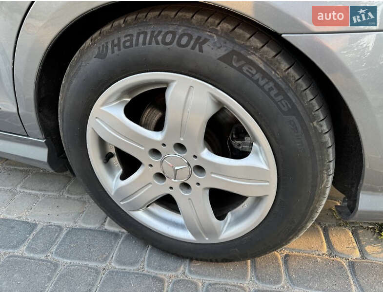 Седан Mercedes-Benz C-Class 2010 в Вінниці