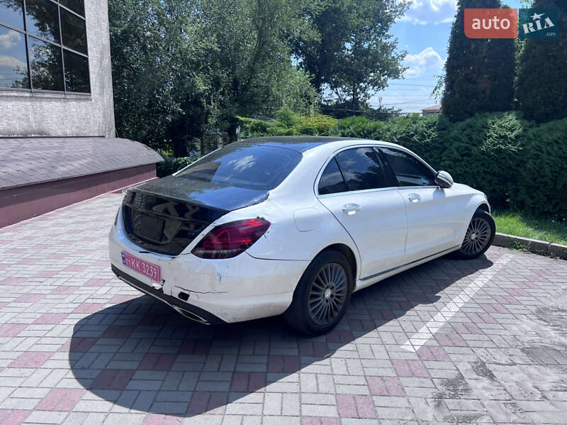 Седан Mercedes-Benz C-Class 2015 в 