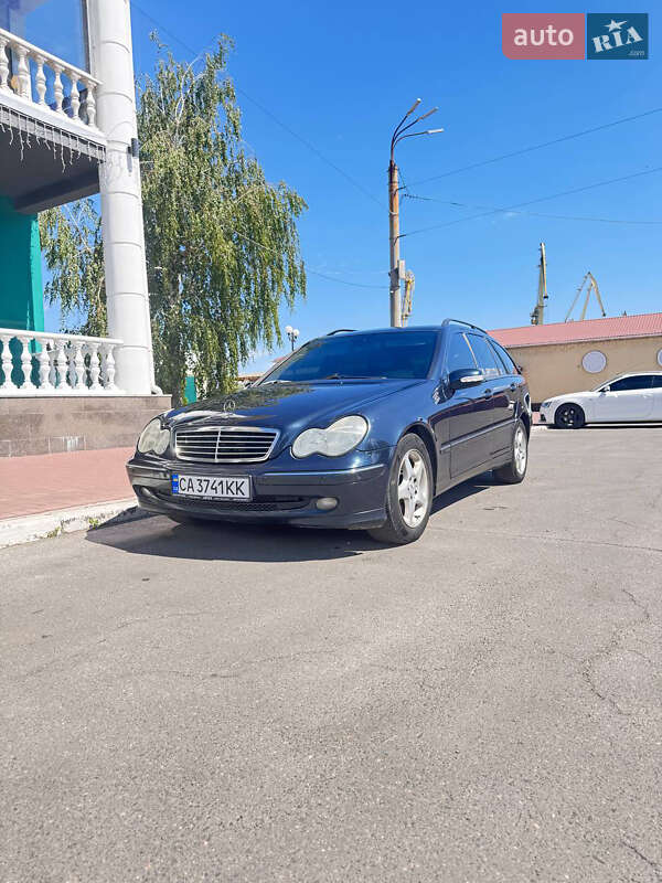 Универсал Mercedes-Benz C-Class 2002 в Черкассах