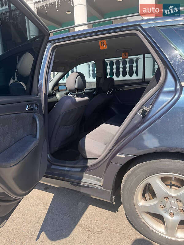Универсал Mercedes-Benz C-Class 2002 в Черкассах