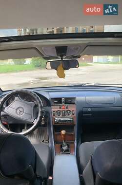 Седан Mercedes-Benz C-Class 1995 в 