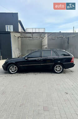 Универсал Mercedes-Benz C-Class 2004 в 