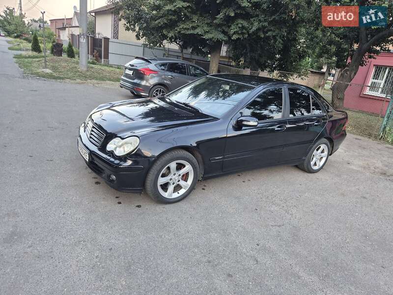 Седан Mercedes-Benz C-Class 2006 в 