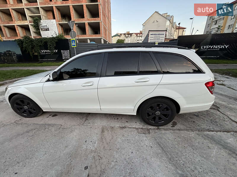 Универсал Mercedes-Benz C-Class 2008 в Львове