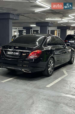 Седан Mercedes-Benz C-Class 2017 в 