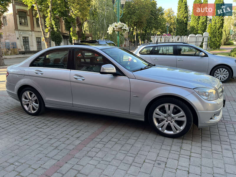 Седан Mercedes-Benz C-Class 2008 в Могилев-Подольске
