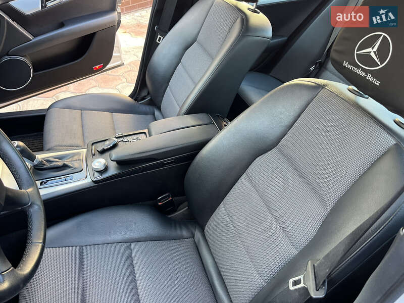 Седан Mercedes-Benz C-Class 2008 в Могилев-Подольске