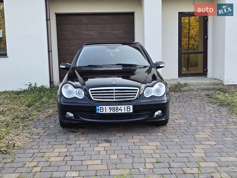 Седан Mercedes-Benz C-Class 2007 в Гадячі