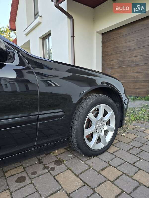 Седан Mercedes-Benz C-Class 2007 в Гадячі