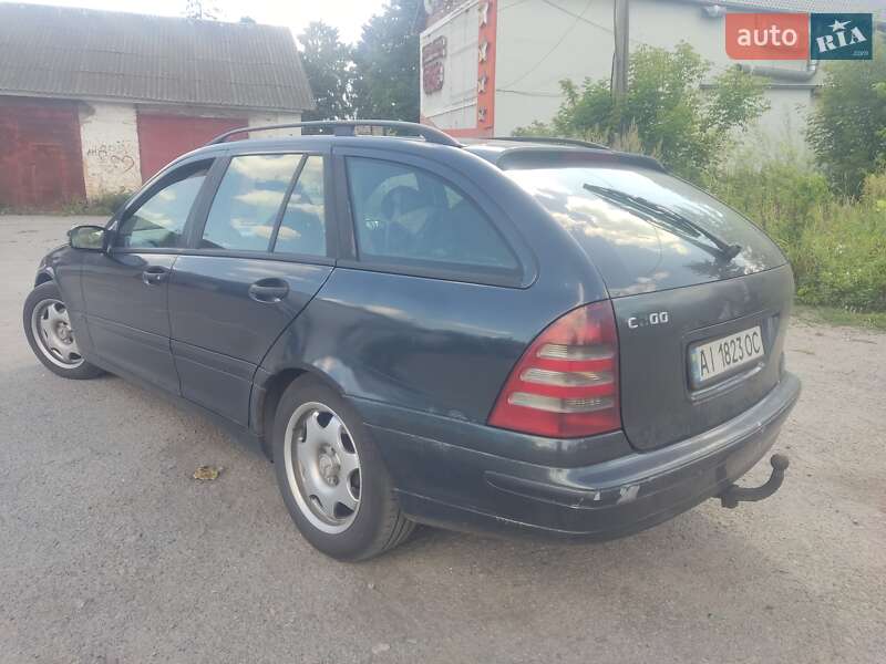 Універсал Mercedes-Benz C-Class 2002 в Узині