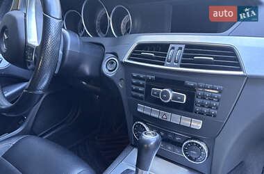 Купе Mercedes-Benz C-Class 2015 в 