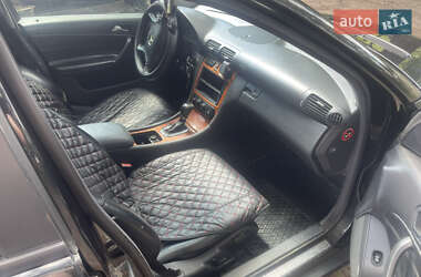 Седан Mercedes-Benz C-Class 2000 в 