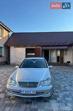 Седан Mercedes-Benz C-Class 2004 в Івано-Франківську