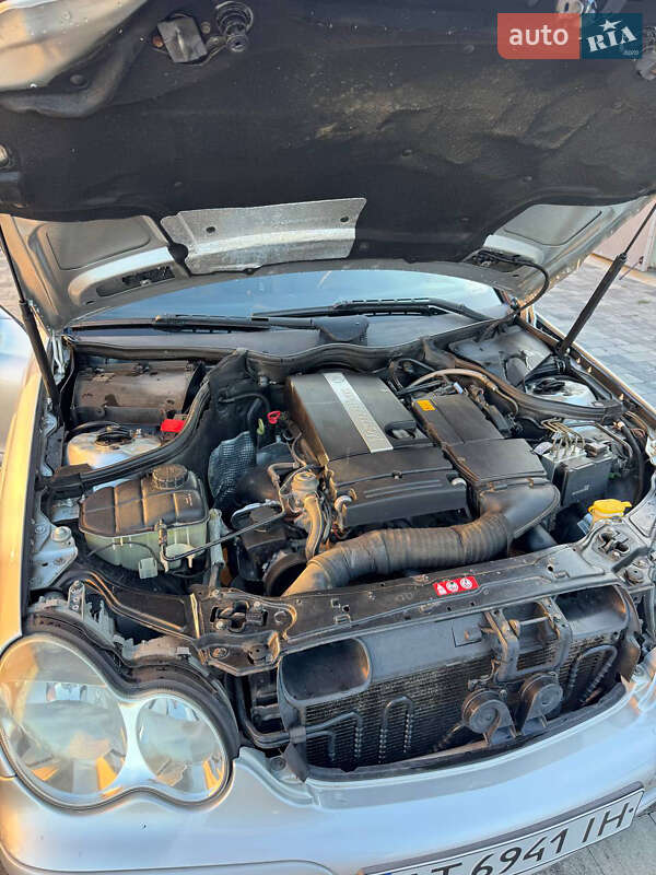 Седан Mercedes-Benz C-Class 2004 в Ивано-Франковске