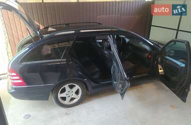 Универсал Mercedes-Benz C-Class 2004 в 