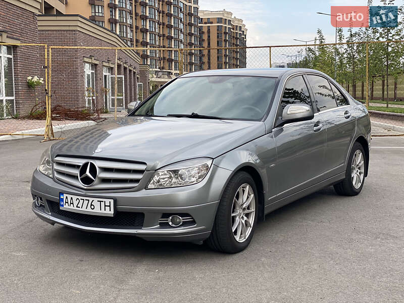 Седан Mercedes-Benz C-Class 2008 в 