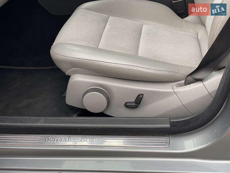 Седан Mercedes-Benz C-Class 2008 в Києві