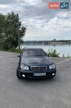 Седан Mercedes-Benz C-Class 2004 в Києві