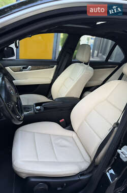 Седан Mercedes-Benz C-Class 2007 в 