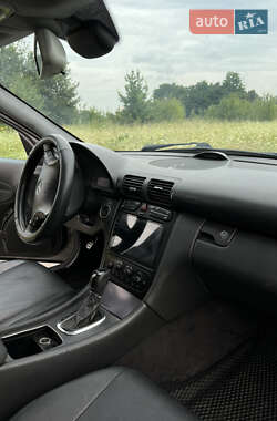 Седан Mercedes-Benz C-Class 2002 в 